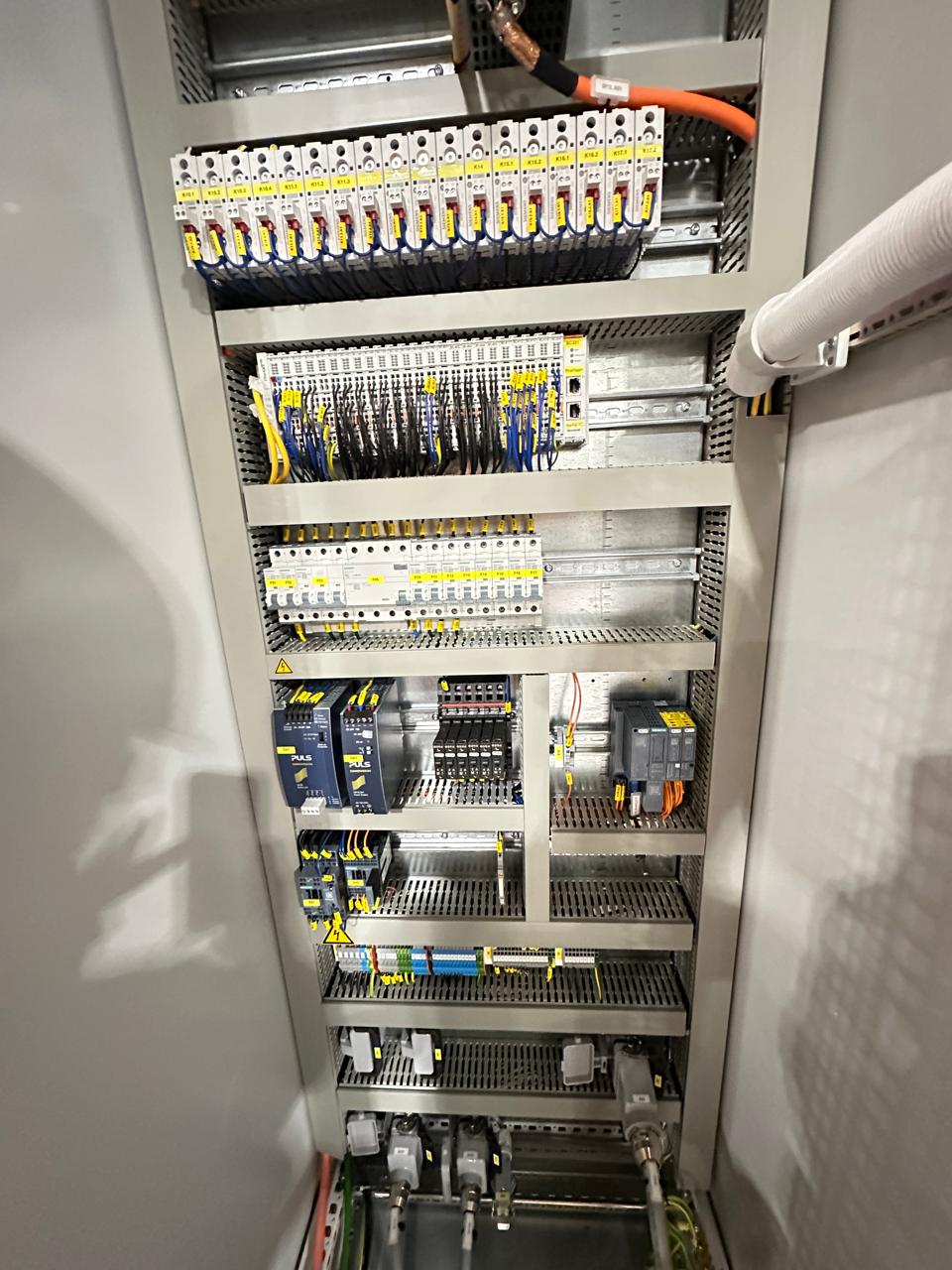 Instalación de Tableros de Control